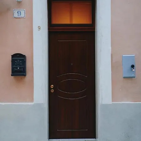 Civico 9 بيت للعطل برينديسي